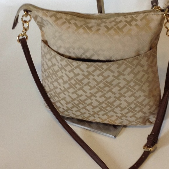 Tommy Hilfiger Crossbody Beige Handbag - Picture 5 of 10